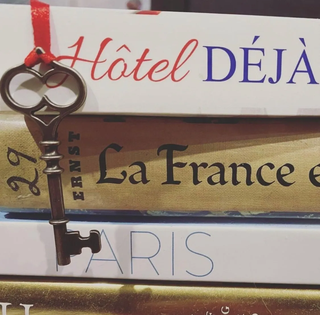 Paris time travel – the gorgeous chateaux tell their story ❤️